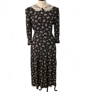 Vintage 90s/y2k Jane Singer Prairie Floral Maxi Dress with Lace Collar - 10